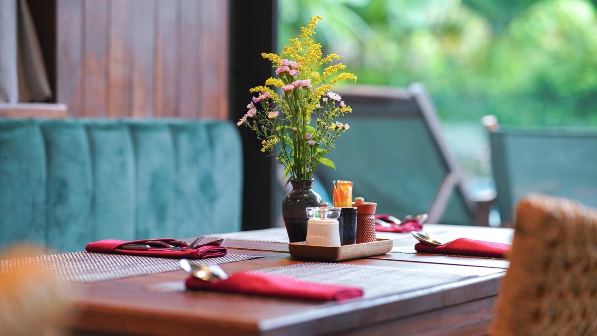 Chiem Hoian - The Beachside Boutique Hotel & Villa Hoi An Exterior photo